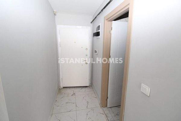 1-Bedroom Flat in a Complex with Amenities in Esenyurt Istanbul