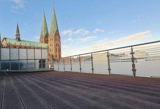 40 m² Dachterasse in der Altstadt (Sonnenuntergang