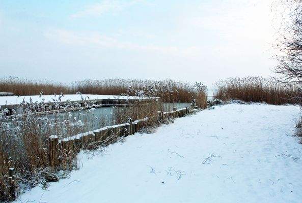 angrenzender Stichhafen