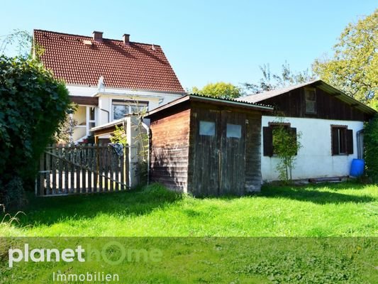 Gebaeude Gartenseitig