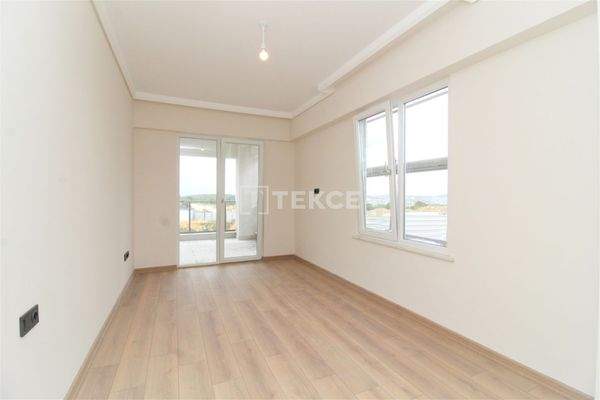 3-Bedroom Spacious Real Estate in a Calm Area in Bursa