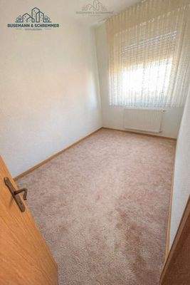 Kinderzimmer 1 - mittels KI leergeräumt