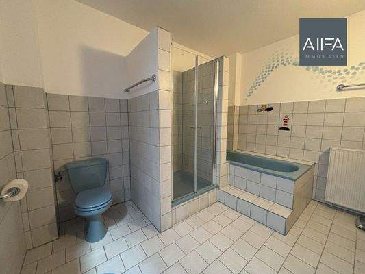 Badezimmer Ansicht 2