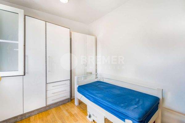 Whg. 2, Schlafzimmer