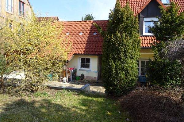 Westseite mit Sonnenterrasse.JPG