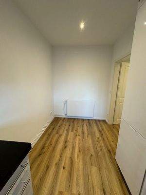 Küche mit Platz für Essbereich 