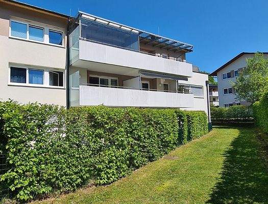 HP2-3-Zimmer-Wohnung-Hof-Außen