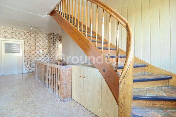 OG1 Treppenaufgang ins DG