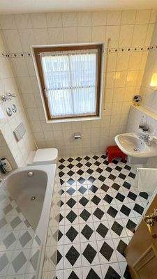 Bad mit Fenster