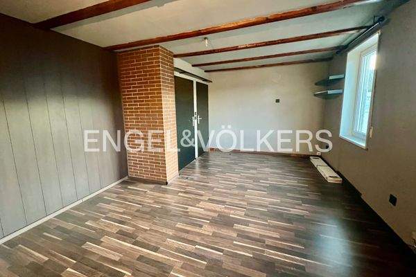 EV - Durchgangszimmer im DG