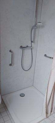 Barrierearme Dusche (2)