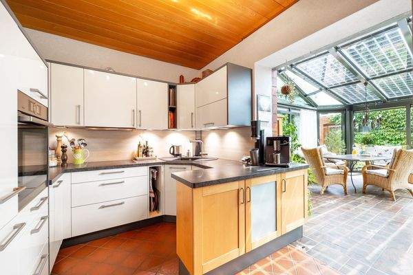 Innen Küche und Wintergarten 1