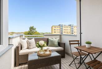 Balkon mit Ausstattungsbeispiel