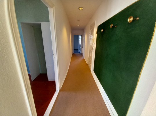 Flur mit Garderobe