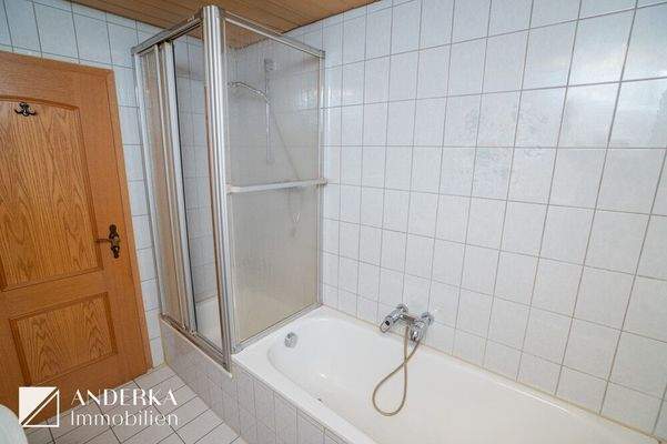 Tageslichtbadezimmer EG