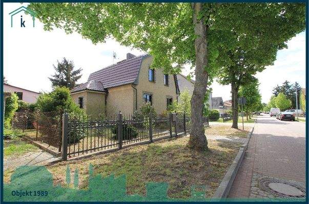 1989 Blick von der Strasse