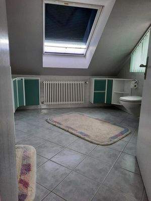 DG Wohnung 2 Badezimmer