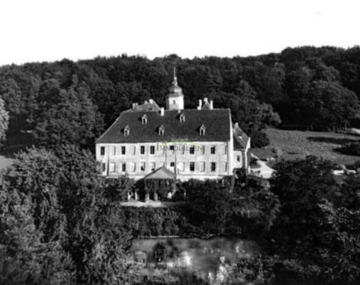 Schloss Ehrenhain 1