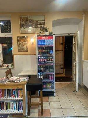 weiterer Getränkekühlschrank