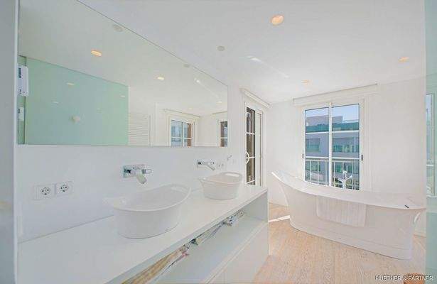 Badezimmer Schlafzimmer 1