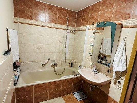 Badezimmer mit WC Bild II