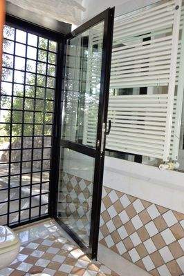 Bad mit sep. Ausgang