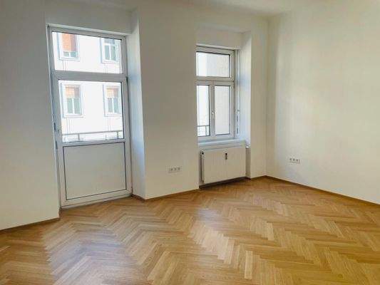 PHOTO-2025-04-09-12-45-02 (7).jpg