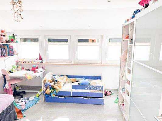 28 ff77f9d2-d3b9-450f-85dc-3ed46772b81e 2.JPG