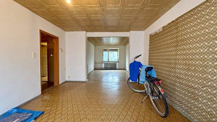 Geräumiges Wohn-/Esszimmer