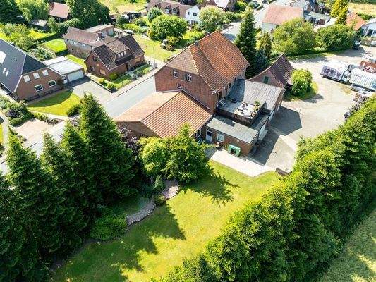 Luftbild inkl. Grundstück 