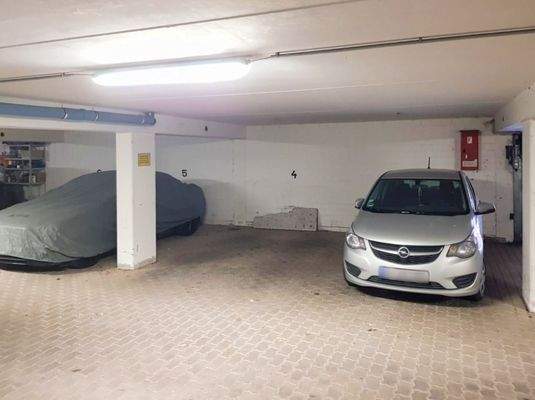 Tiefgaragen-Stellplätze