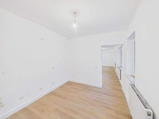 CAM01223G0-PR0200-STILL014