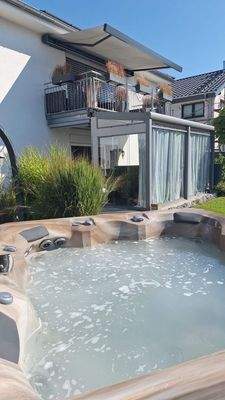 f19e6dea-f4d3-4d64-b341-f8f106ef7c68