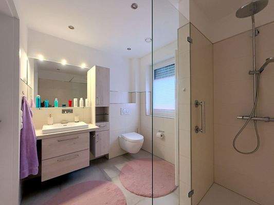 Badezimmer mit Dusche