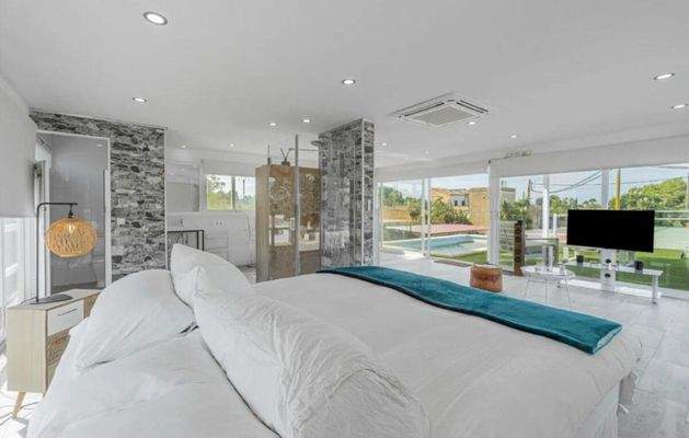 176ff932-7a39-49d6-af39-a1c2c8065d08