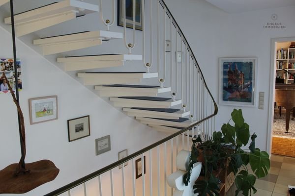 Flur und Treppenhaus Obergeschoss