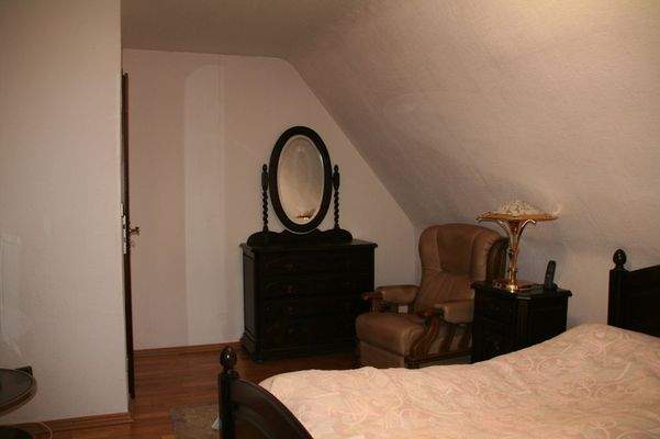 Schlafzimmer-002-2-OG