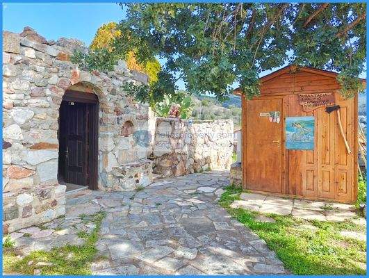 14f3f30dd3d3470d8cb6aa713160459a-original