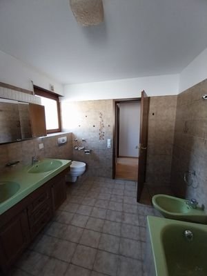 Badezimmer 1