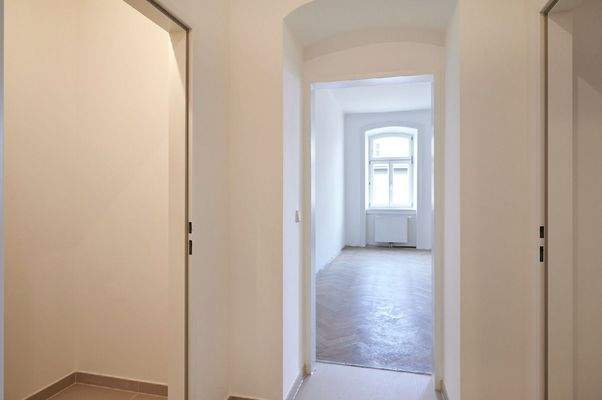 Blick Zimmer u. Abst