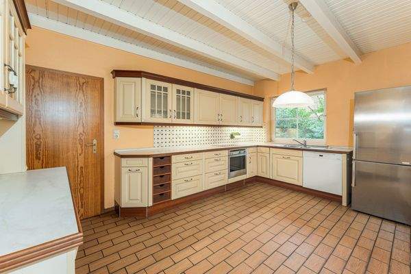 Küche inkl. Einbauküche und Elektorgeräte