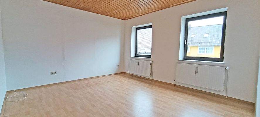 Obergeschoss_Raum 2.jpg