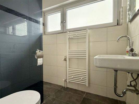 Duschbad mit Fenster