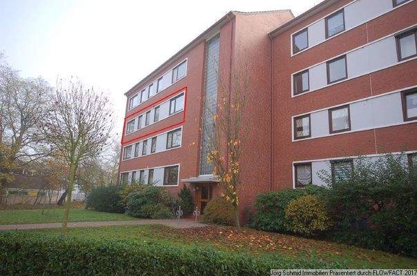 Hauseingang mit Kennzeichnung der Wohnung