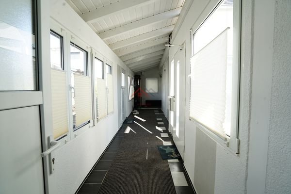 Flur von der Garage ins Haus (Anbau)