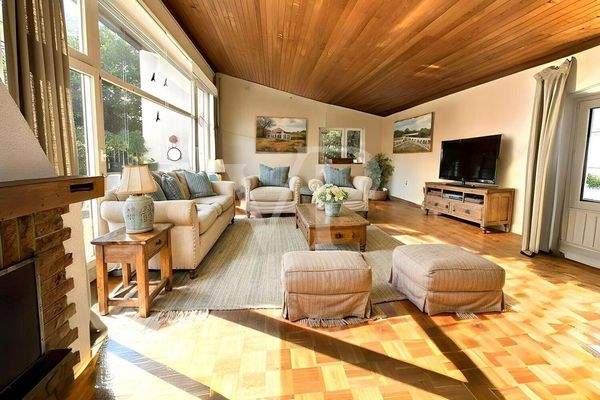 Einrichtungsbeispiel Wohnzimmer