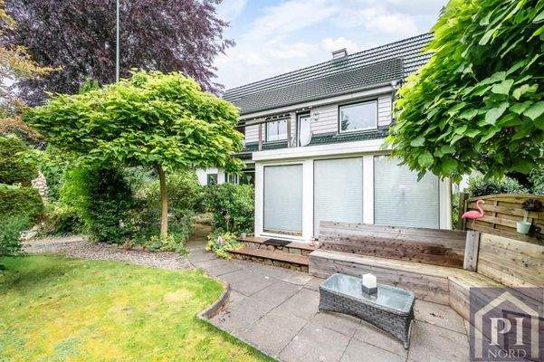 Gemütliche Sitzecke und Wintergarten in Südlage