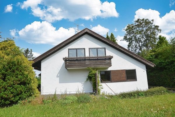 Aussenansicht Haus 6101 vorn gerade 