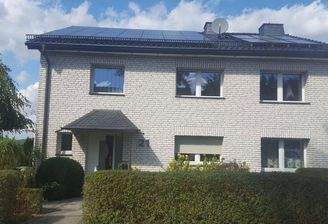 Wohnhaus mit Einliegerwohnung 