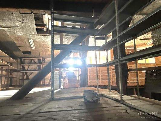 Blick in die Scheune